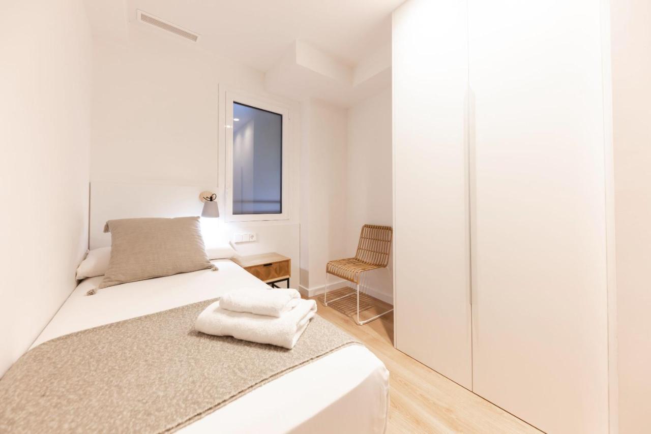 Bravissimo Falco, 3 Bedrooms And Balcony Girona Exteriör bild