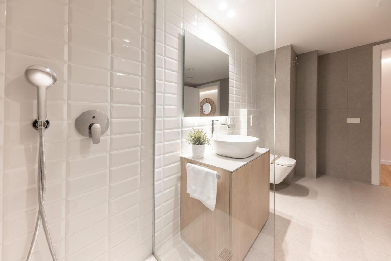 Bravissimo Falco, 3 Bedrooms And Balcony Girona Exteriör bild