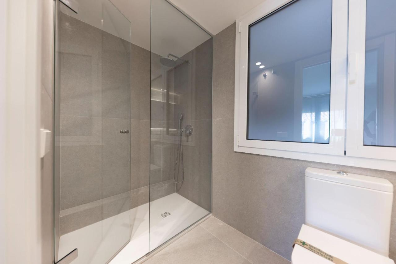 Bravissimo Falco, 3 Bedrooms And Balcony Girona Exteriör bild